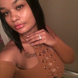 Meet your Posher, Kayla